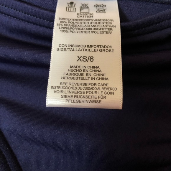 BEACH HOUSE SPORTS NWT 2PIECES SET IN NAVY TOP CROP SIZE 4 / BOTTOM SIZE 6 - Picture 10 of 10